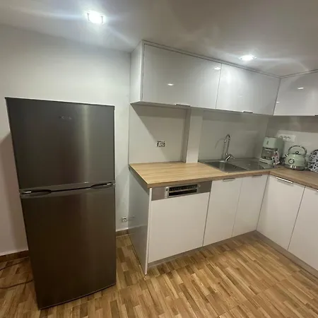 One Bedroom Fully Equipped アパート *